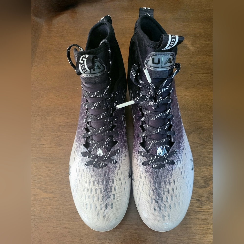 UNDER ARMOUR Spotlight Lux MC 2.0 Football Cleats | Size 10.5M NEW without Box